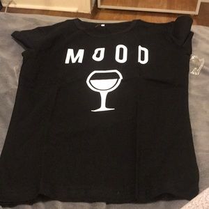 “Mood”  🍷  tee M